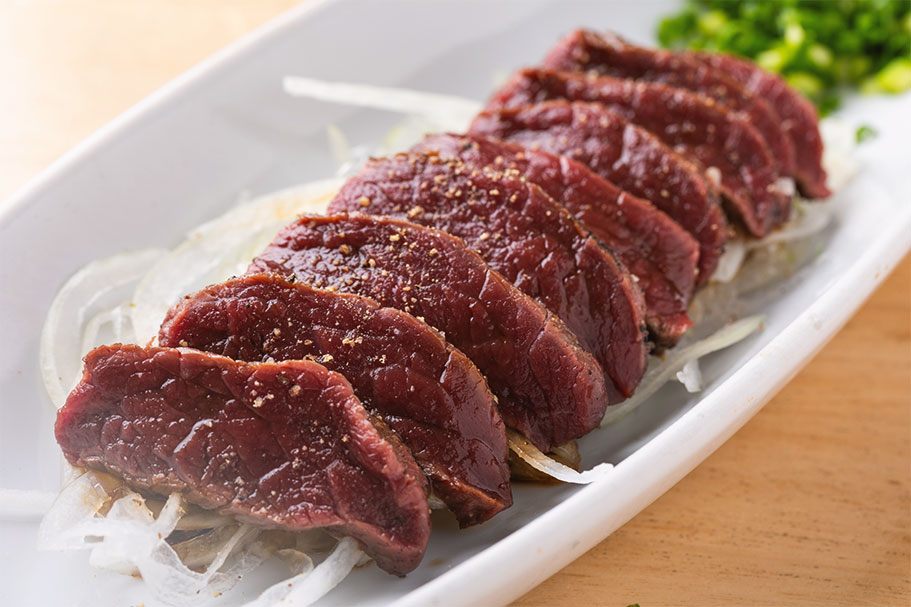 馬肉のタタキ
